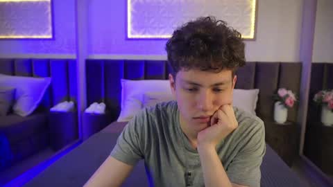 Snapshot of stefanbev chatting on 04.02.26 Esrefan online show from 04.02.26