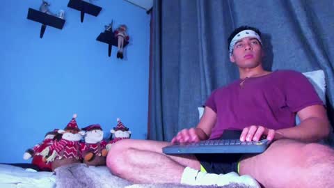 Stefann Salvatore online show from 01.05.25