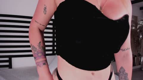 Stefanny   online show from 12.14.24