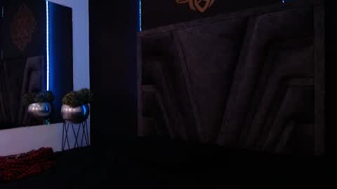 Stefany Brown online show from 02.18.25