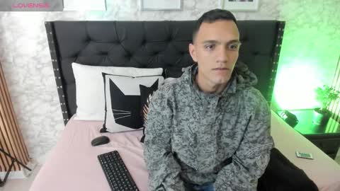 Snapshot of stefany_pablo1 chatting on 01.31.25 stefany_pablo1 online show from 01.31.25