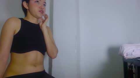 Snapshot of steffharris chatting on 10.18.25 stefany online show from 10.18.25