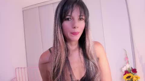 Snapshot of steffy_dan chatting on 03.08.25 Steffy online show from 03.08.25