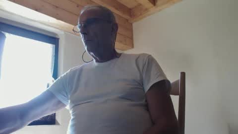 Snapshot of stefi444466 chatting on 05.17.26 stefi444466 online show from 05.17.26