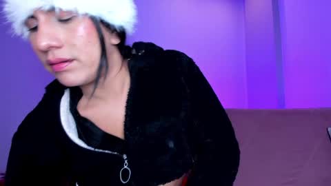 Stefany Bratz online show from 04.05.26