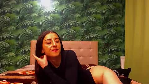 Stella John online show from 12.02.25