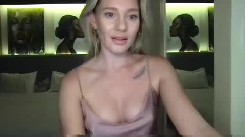 Stella online show from 09.23.25