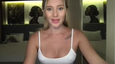 Stella online show from 10.06.25