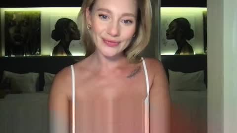 Stella online show from 10.19.25