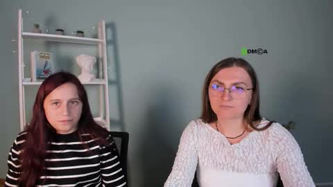 stella_red online show from 11.14.25