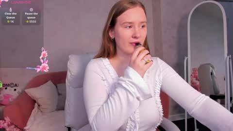 Snapshot of stella_soul chatting on 04.04.26 Stella online show from 04.04.26