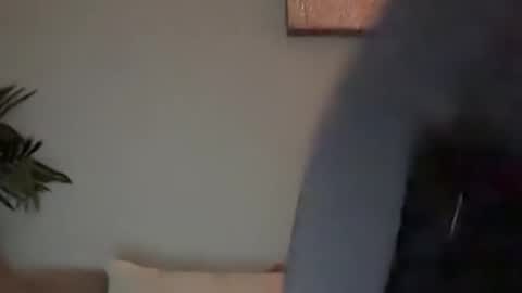 Stella Bella online show from 12.03.25