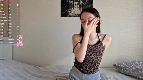 Snapshot of stellafalt chatting on 11.18.25 Stella online show from 11.18.25