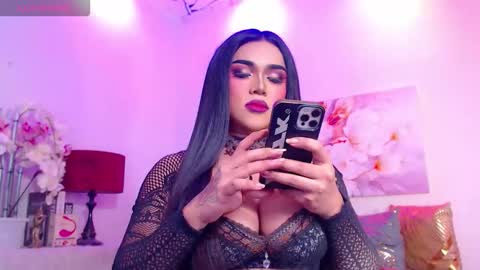 Snapshot of stellagrayts chatting on 02.18.26 CALL ME STELLA online show from 02.18.26