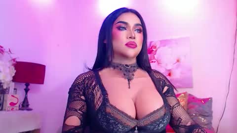 CALL ME STELLA online show from 04.07.26