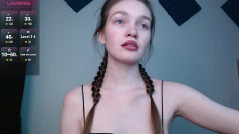 Snapshot of stellapayne chatting on 03.06.25 stellapayne online show from 03.06.25