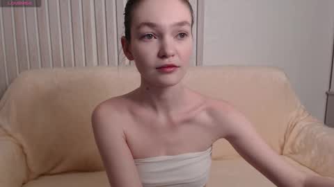 Snapshot of stellapayne chatting on 10.24.25 stellapayne online show from 10.24.25