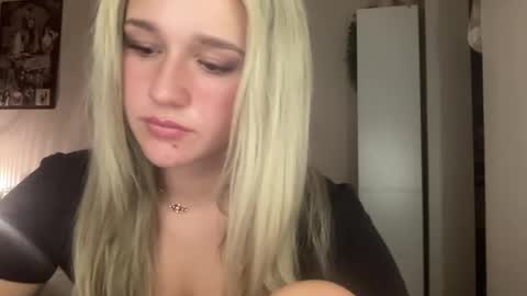 stellaraexox online show from 02.01.25