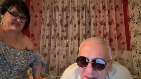 Snapshot of stellarteam chatting on 12.19.24 StellarTeam online show from 12.19.24