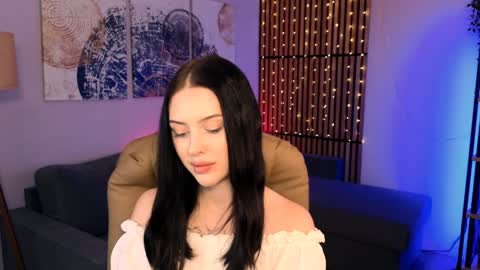 Snapshot of stellary_shy chatting on 12.09.24 Stellary online show from 12.09.24