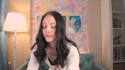 Snapshot of stellary_shy chatting on 12.15.24 Stellary online show from 12.15.24