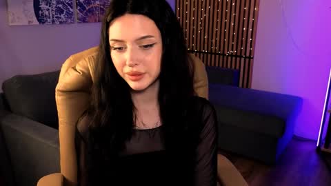 Snapshot of stellary_shy chatting on 12.23.24 Stellary online show from 12.23.24