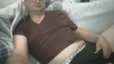 Snapshot of stepdaddy81 chatting on 10.08.25 stepdaddy81 online show from 10.08.25