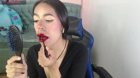 Stephania online show from 02.20.25