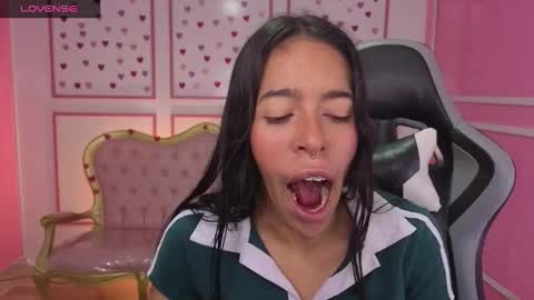 Stephania online show from 09.15.25