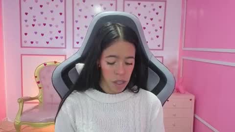 Stephania online show from 09.17.25