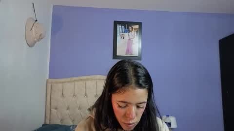 Stephania online show from 03.30.26