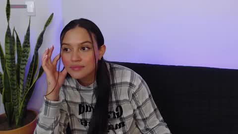 Stephanie  online show from 11.27.25