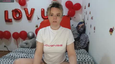 Snapshot of stephaniewild chatting on 03.14.26 Stephanie online show from 03.14.26