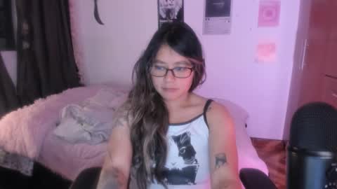 Stephanie  online show from 02.04.26