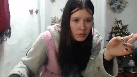 Stephany  independient model  online show from 12.20.25