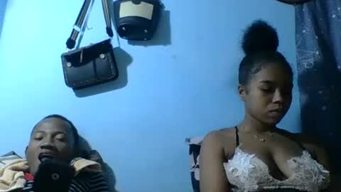 stephaolysca online show from 04.10.26