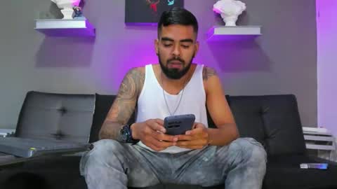 Snapshot of stephenbrown_ chatting on 10.28.25 ................ online show from 10.28.25