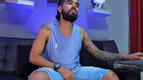 Snapshot of stephenbrown_ chatting on 11.10.25 ................ online show from 11.10.25