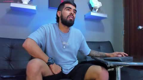 Snapshot of stephenbrown_ chatting on 11.11.25 ................ online show from 11.11.25