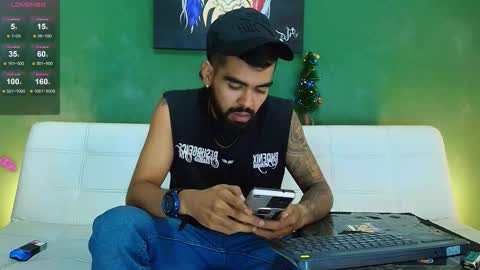 Snapshot of stephenbrown_ chatting on 12.17.25 ................ online show from 12.17.25