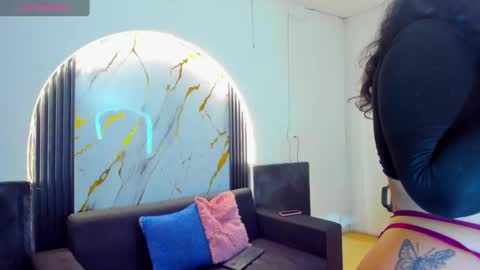 Snapshot of stephy_anzel chatting on 11.07.25 stephy_anzel online show from 11.07.25