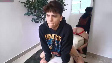 Snapshot of stev_austin_ chatting on 09.16.25 Stev austin online show from 09.16.25