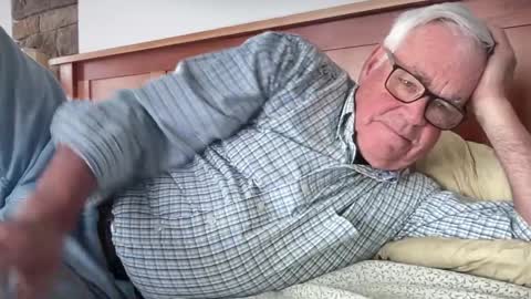 Snapshot of steve988279 chatting on 04.02.26 Steve online show from 04.02.26