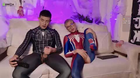 Snapshot of steveen_1604 chatting on 10.30.25 Stevenn online show from 10.30.25