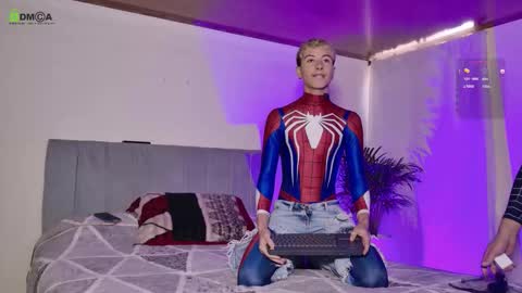 Snapshot of steveen_1604 chatting on 11.09.25 Stevenn online show from 11.09.25