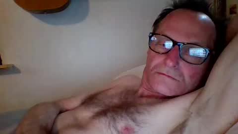 steviehard7 online show from 01.25.25