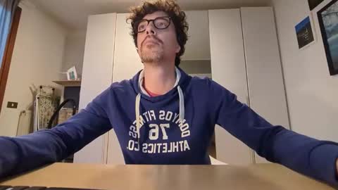 Snapshot of sti270452 chatting on 11.16.25 Jenk online show from 11.16.25