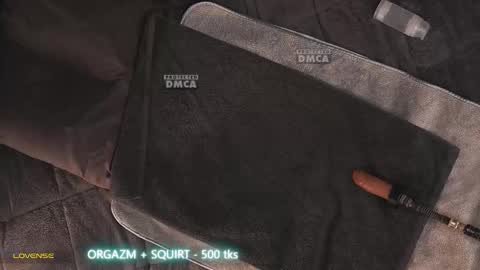 Im Leya  I have ONLYFANS find me on  online show from 11.26.25