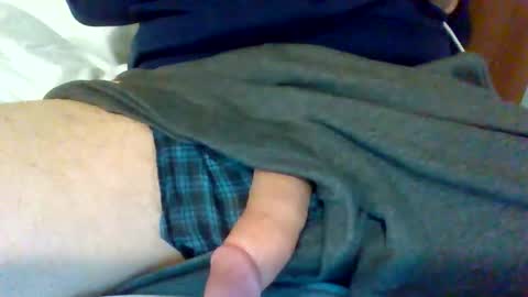 Snapshot of stickylittletoes chatting on 04.17.26 Wakeandbaked online show from 04.17.26
