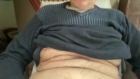 Snapshot of stillbad2 chatting on 11.05.25 Stillbad2 online show from 11.05.25